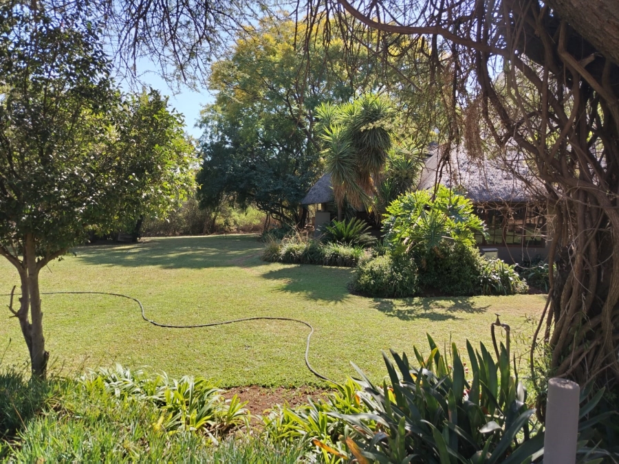Commercial Property for Sale in Zoutpansdrift A H North West